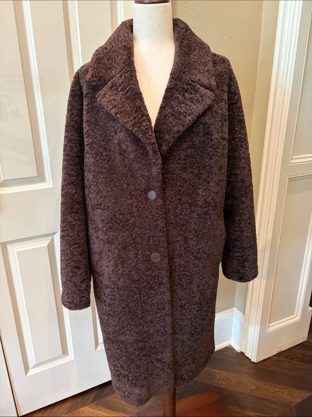 Elie Tahari Boucle Teddy Coat Rich Dark Chocolate M